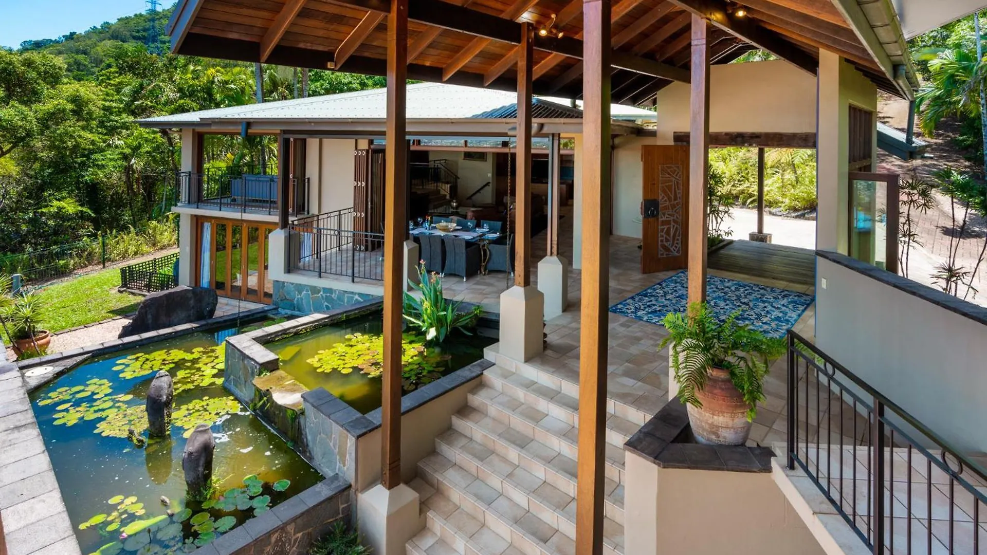 Villa Barong Luxury Home Overlooking Cairns Unrivalled Privacy And Location Search Barongcairns
