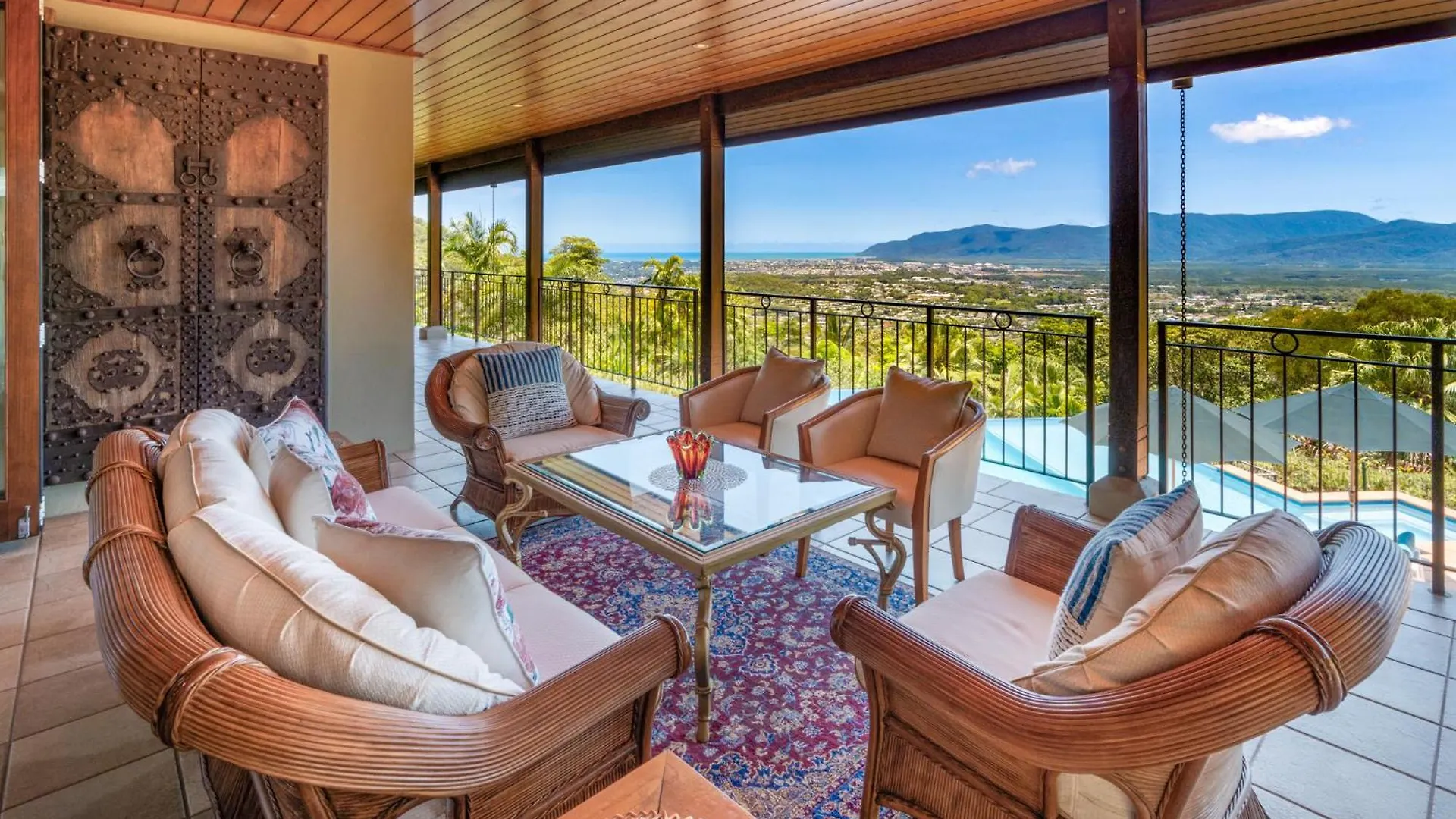 Barong Luxury Home Overlooking Cairns Unrivalled Privacy And Location Search Barongcairns 0*,  Australia